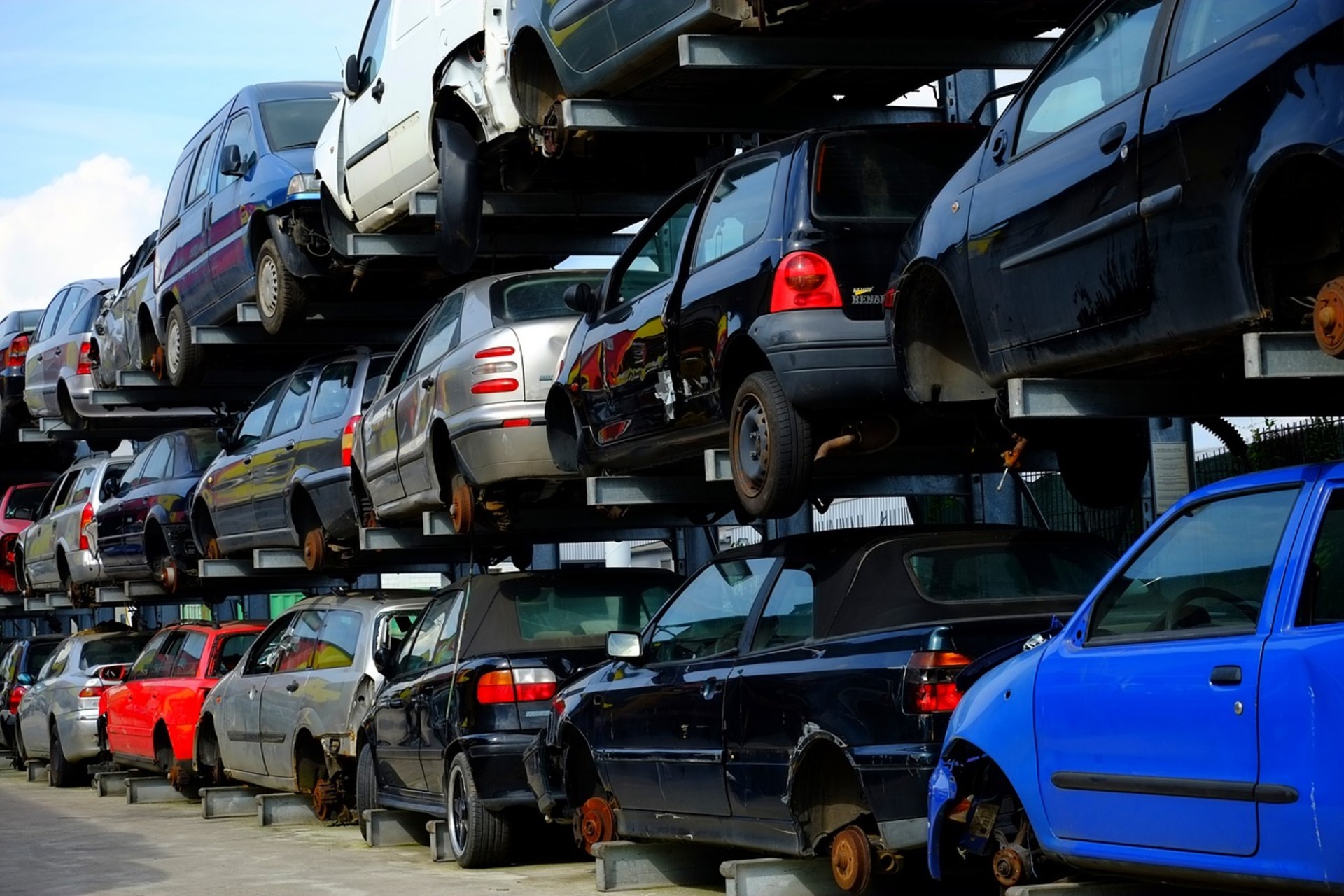 UNRAE: 418.000 auto usate perse nei primi 11 mesi del 2022