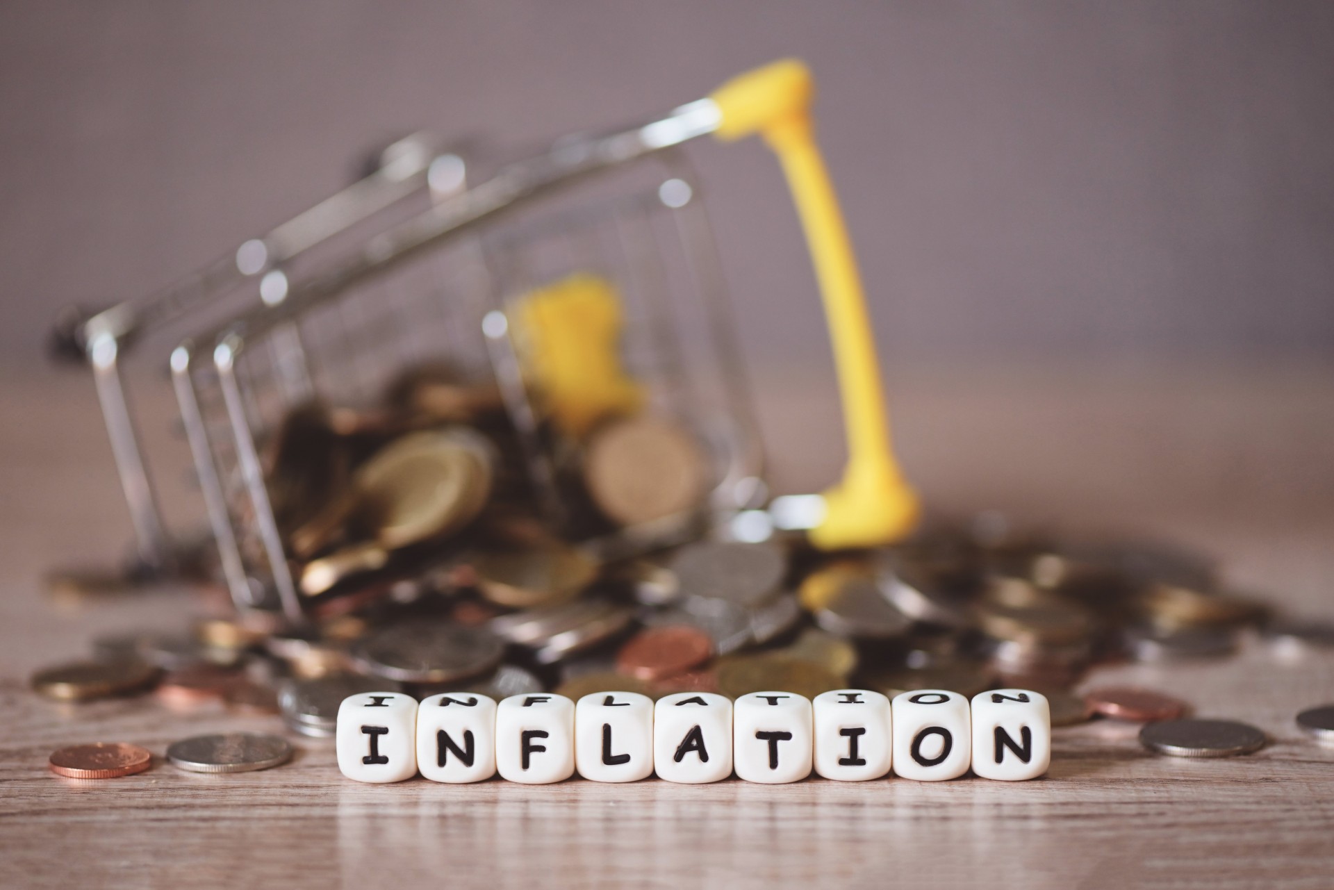 Eurostat: nell'Eurozona l'inflazione cala al 2,4%